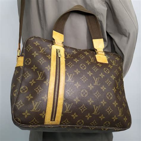 tracolla messenger louis vuitton|Louis Vuitton Pre.